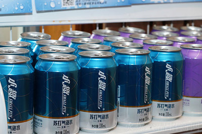 小趣领航食品携爆款苏打水闪耀成都春糖，现场火爆咨询助推软件开发新机遇