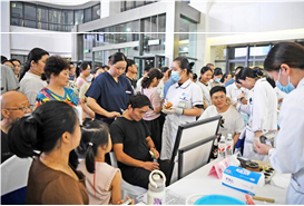 合肥包河区中医药文化夜市“出摊”，科技赋能传统“养生局”人气爆棚